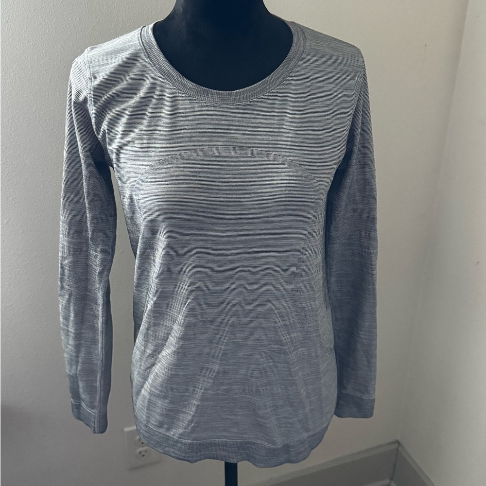 Lululemon swiftly athletic running training long sleeves stretch shirt Sz 4